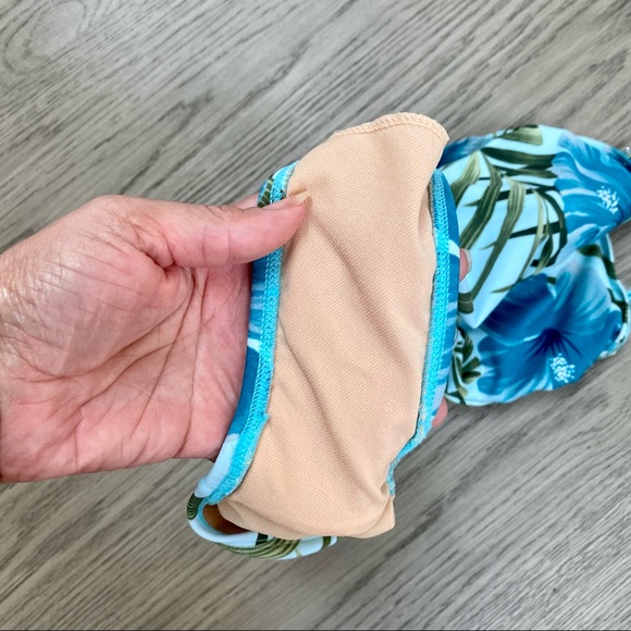 Cami Swim Hibiscus Print One Piece Bathing Suit + Coordinating Coverup Set 10 - Picture 5 of 15